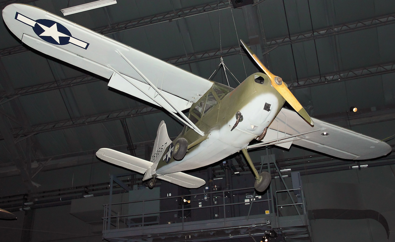 Stinson L-5 Sentinel - abgestrebter Schulterdecker