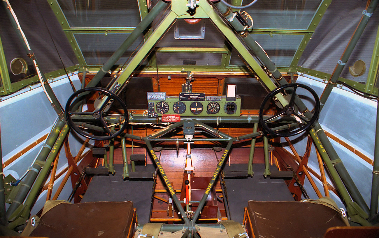 Waco CG-4A Hadrian - Cockpit