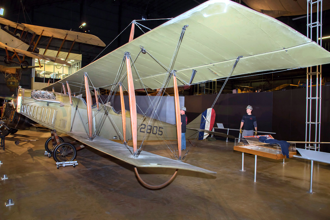 Curtiss JN-4D Jenny - Doppeldecker