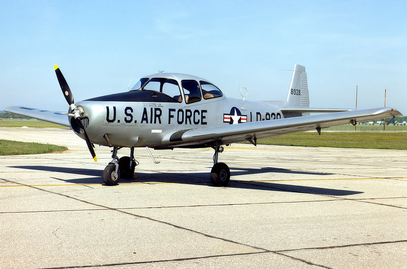 North American L-17A Navion - Verbindungsflugzeug