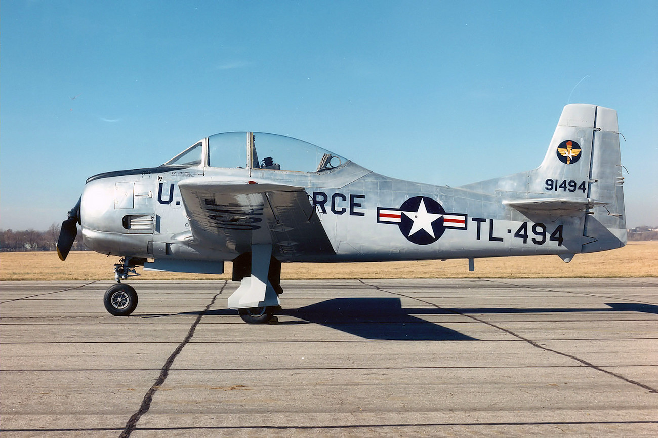 North American T-28A Trojan - Dayton Ohio