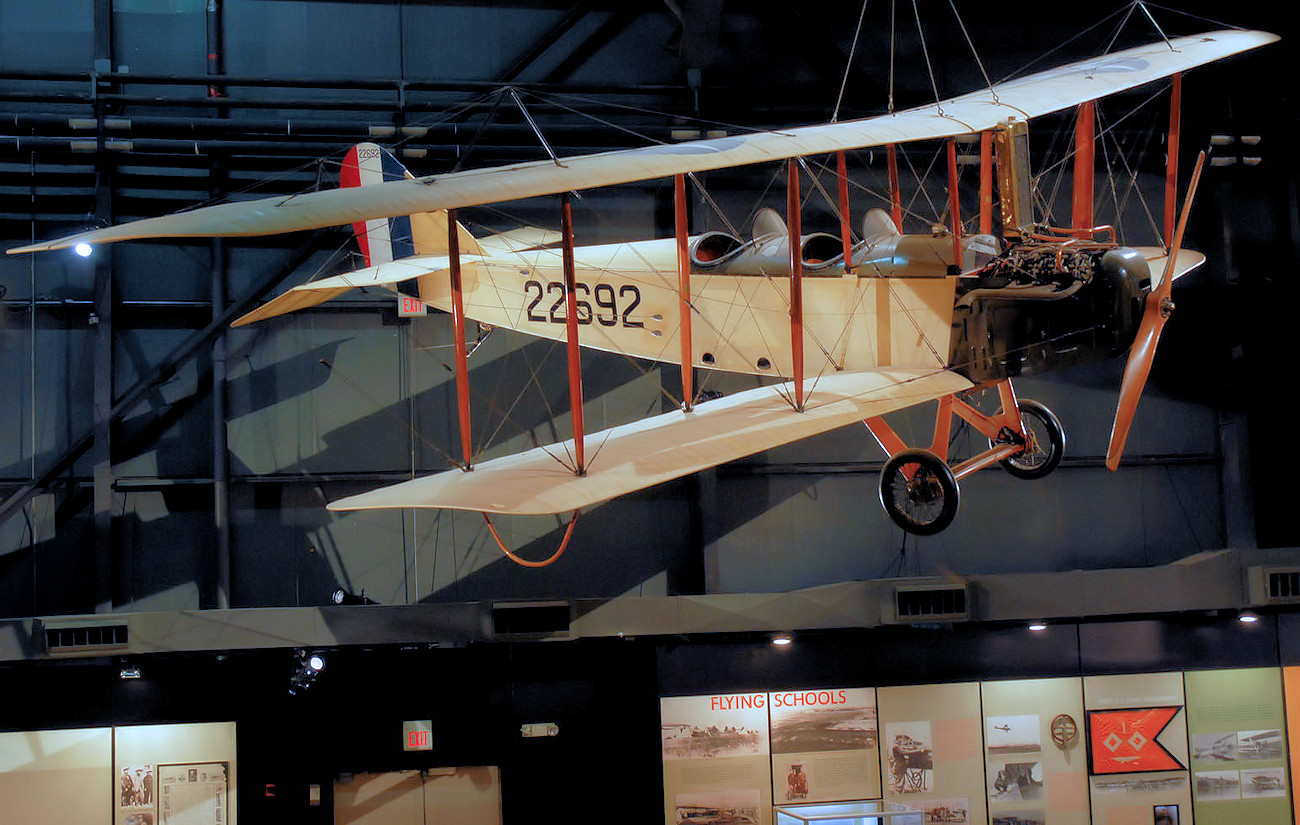 Standard J-1 - zweisitziges Doppeldecker-Schulflugzeug des US Army Air Service von 1916