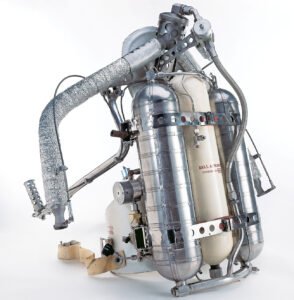 Rocket Belt - Bell No. 2 - Gerät, das es ermöglicht, Strecken mit Raketenleistung zu fliegen