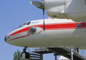 Antonow AN-26 Bugansicht