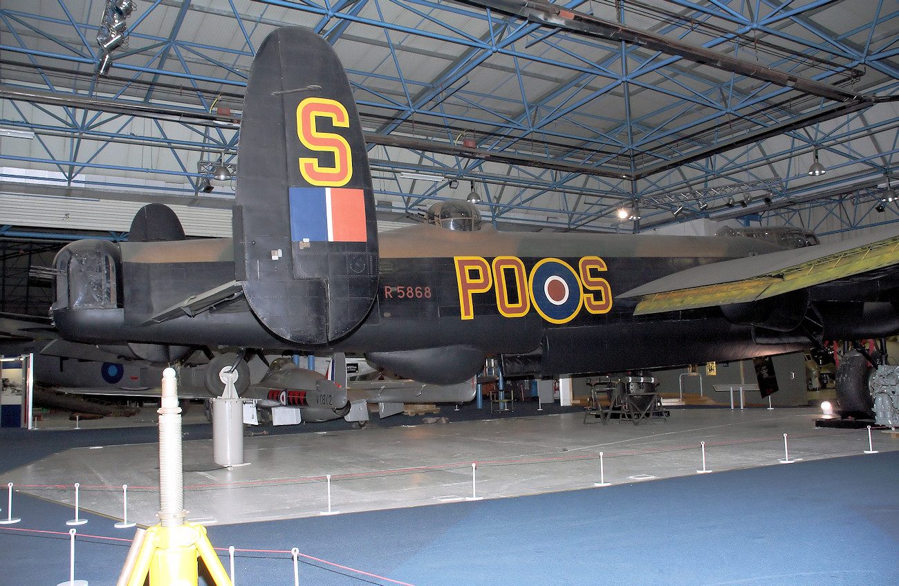 Avro 683 Lancaster Leitwerk