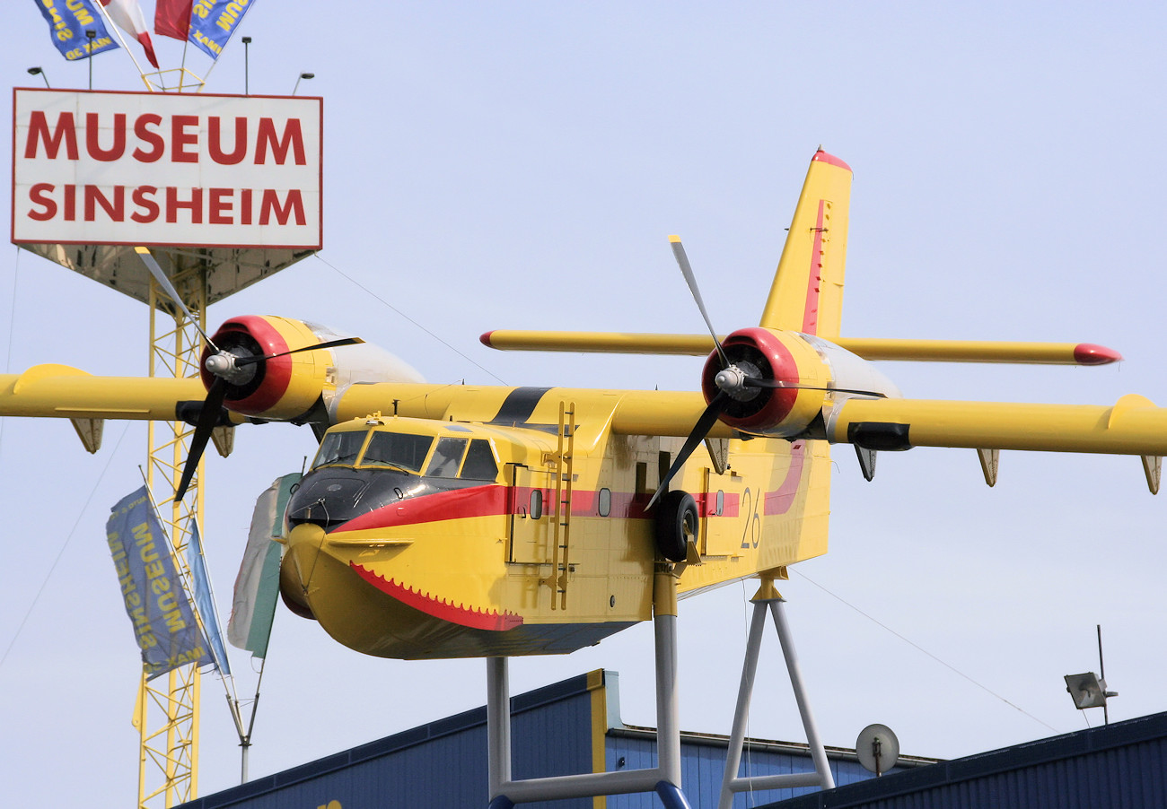 Canadair CL-215 - Wasserflugzeug