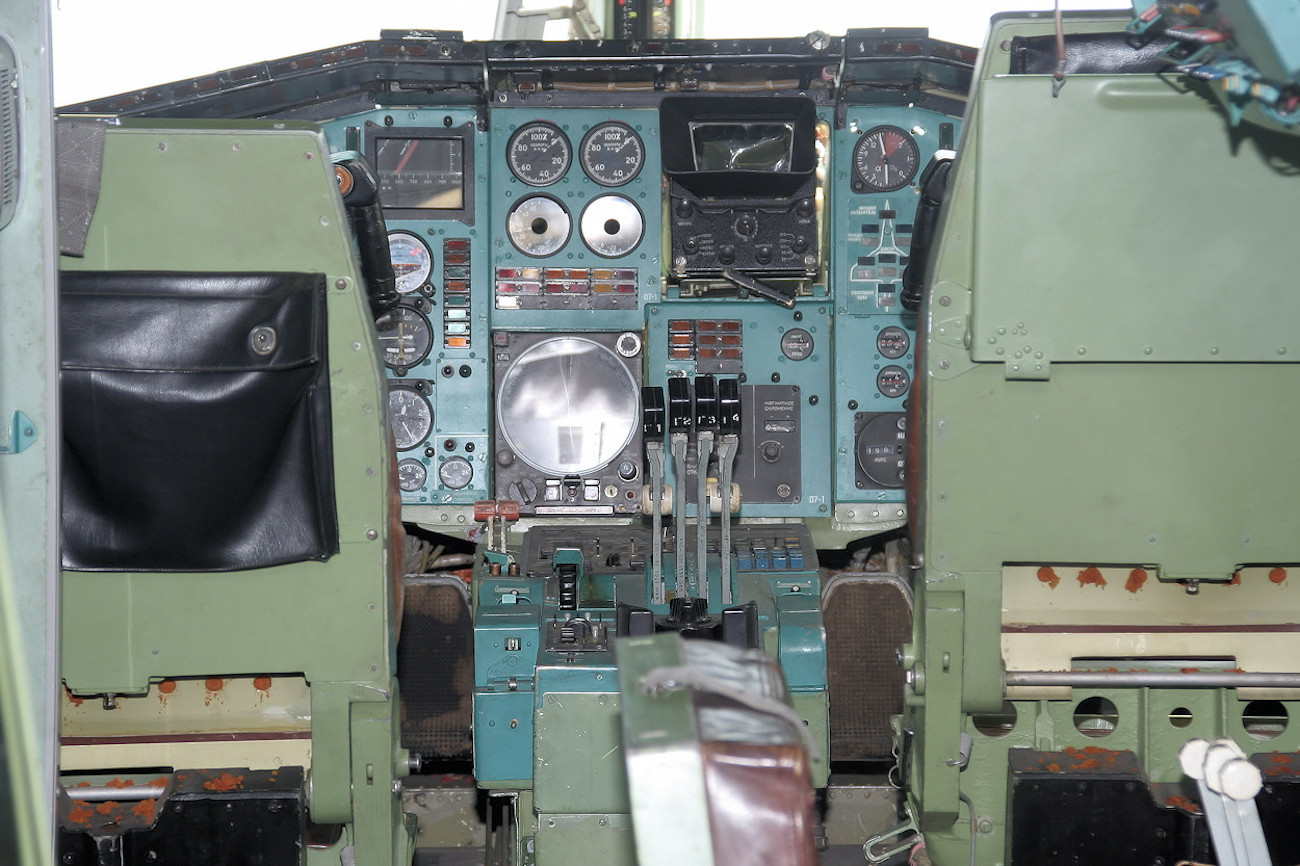 Tupolev TU-144 Cockpit