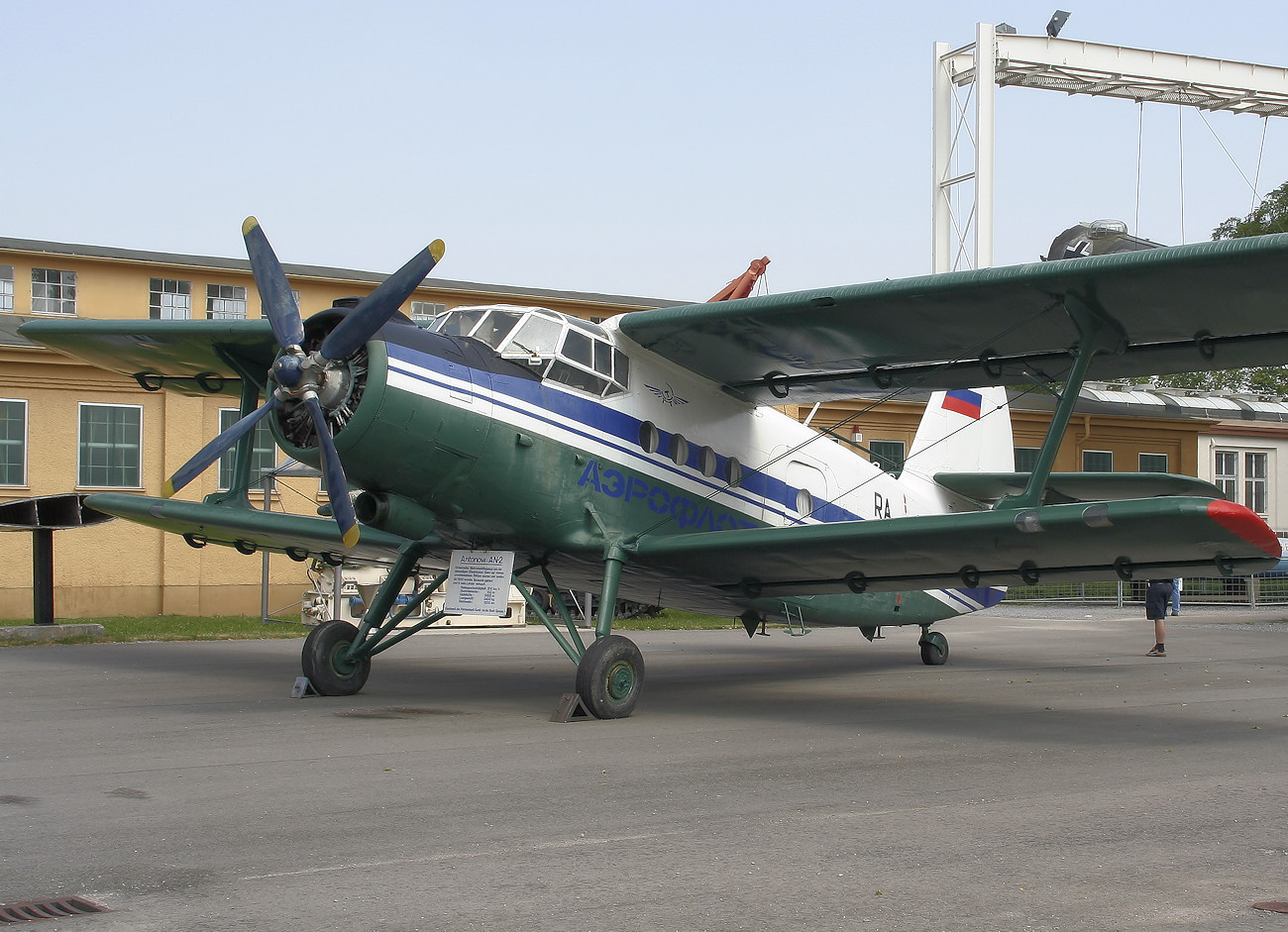 Antonow AN-2 - Doppeldeckerflugzeug