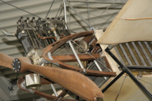 Dr. Hübner Eindecker - Motor