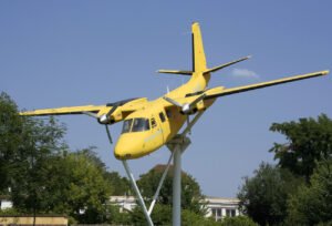 Rockwell Aero 680 F Commander Transportflugzeug