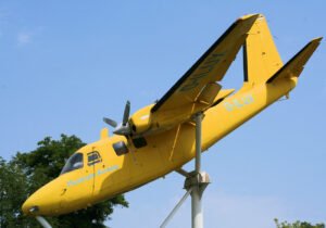 Rockwell Aero 680 F Commander - Transportflugzeug und Vermessungsflugzeug