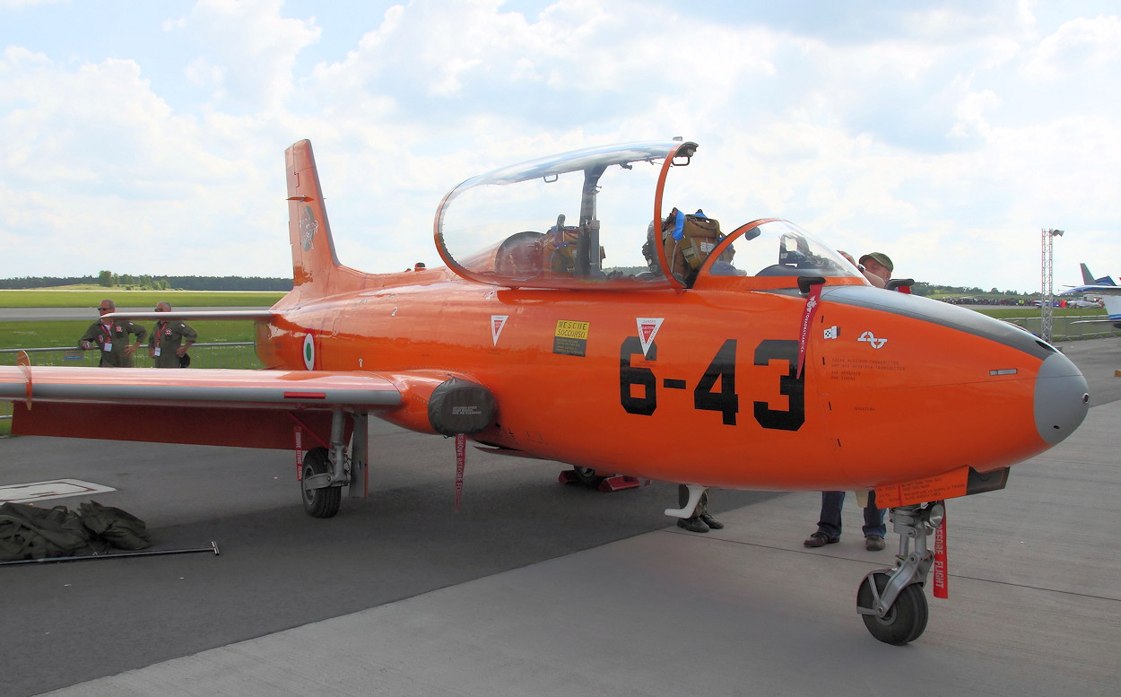 Aermacchi MB-326