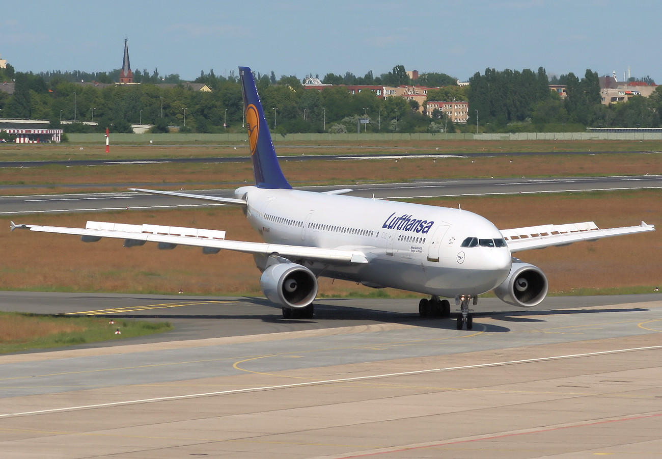 Airbus A300-600 Rollbahn