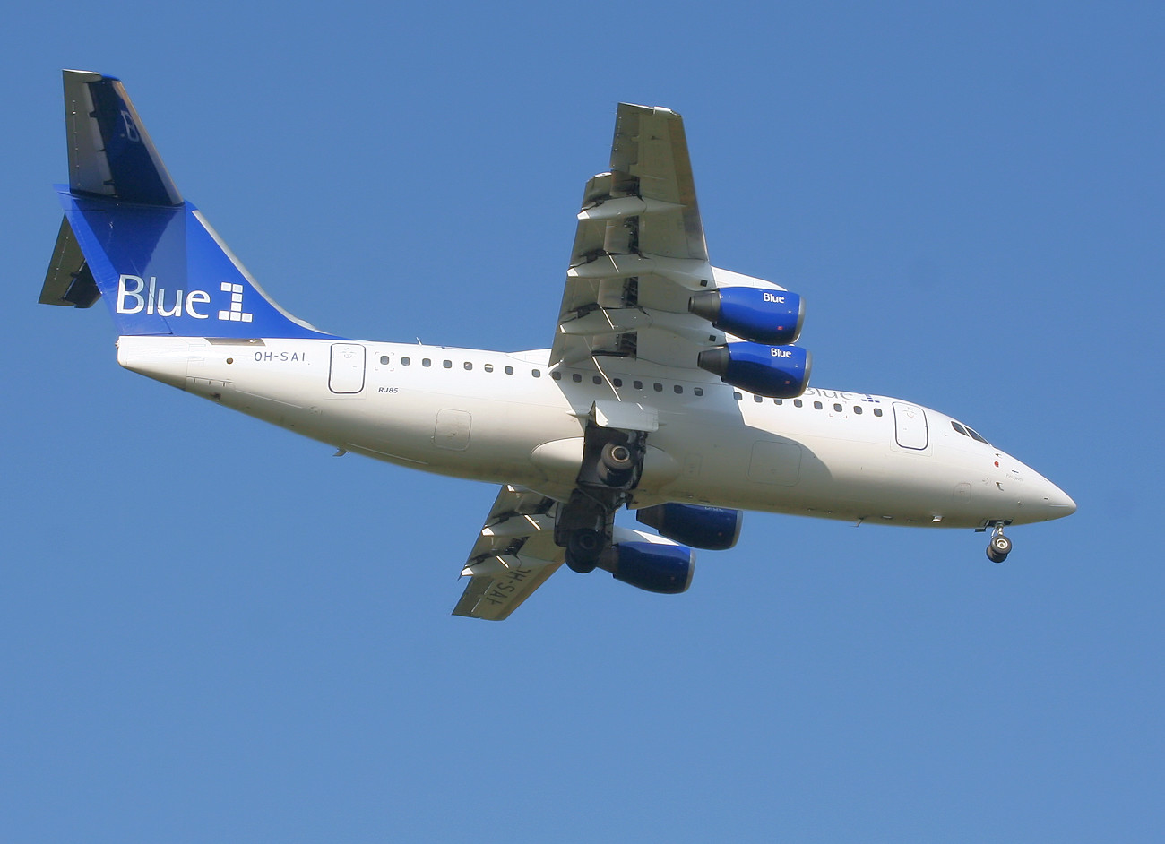 Avro RJ 85 - Verkehrsflugzeug