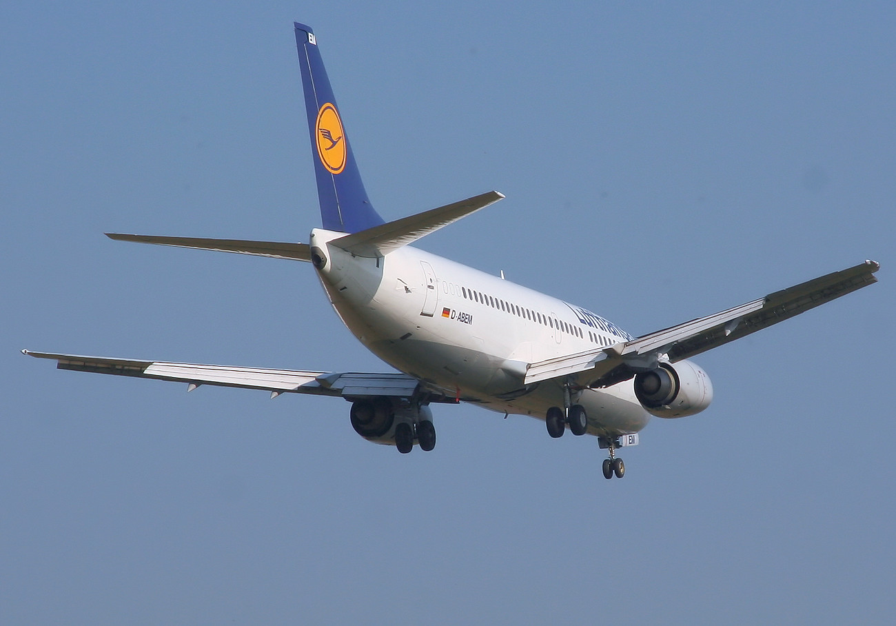 Boeing 737-300 - Landeanflug Lufthansa