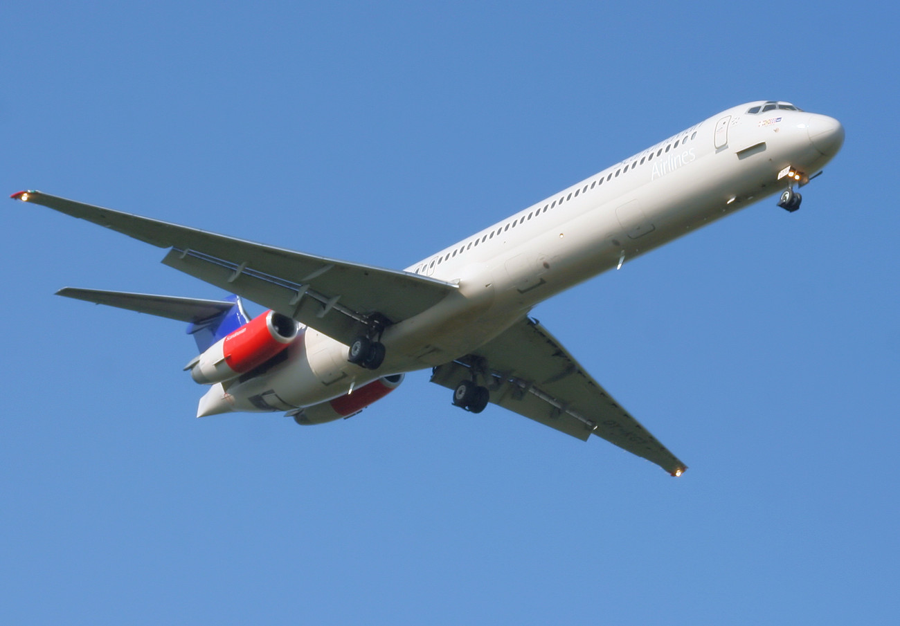 McDonnell Douglas MD-82 - Verkehrsflugzeug